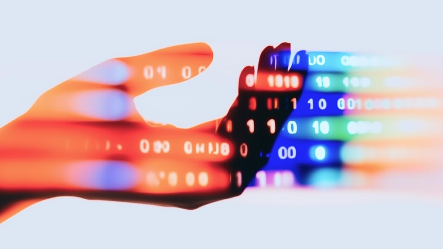 Digitale Souveränität in der Praxis: Die zentrale Bedeutung von Secure Access – und der Weg zur erfolgreichen Umsetzung 1 Abstrakte Darstellung einer Hand, die einen bunten Strom aus Nullen und Einsen berührt – visuelle Metapher für digitale Souveränität und Datenkontrolle durch Secure Access.
